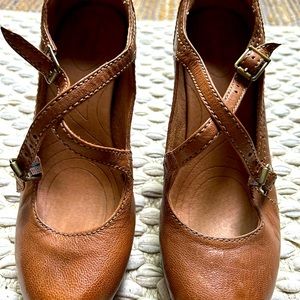 Clarks 6.5 never worn